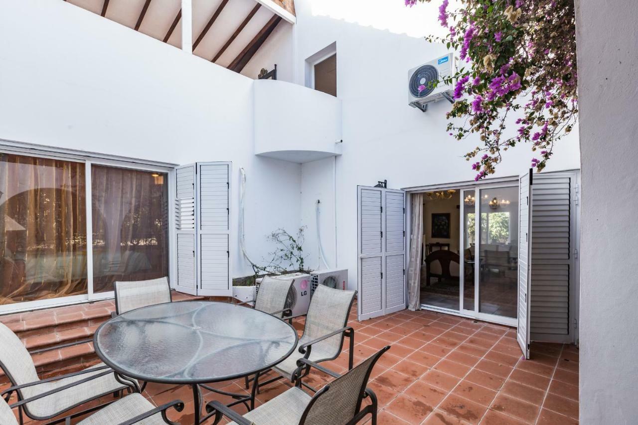 Villa Papaya Residence Paphos Buitenkant foto